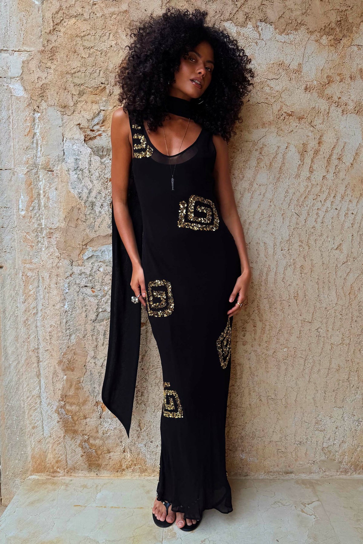 Never Fully Dressed Essential - Black & Gold Simona Dress