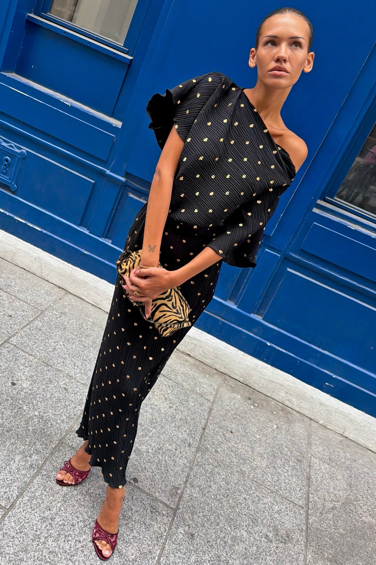 Never Fully Dressed Smart Buy - Black Tilly Gold Fleck Plissé Dress