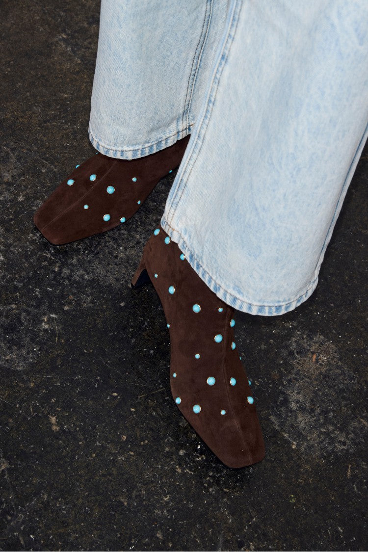 Never Fully Dressed Trusted - Chocolate Studded Suede Boots