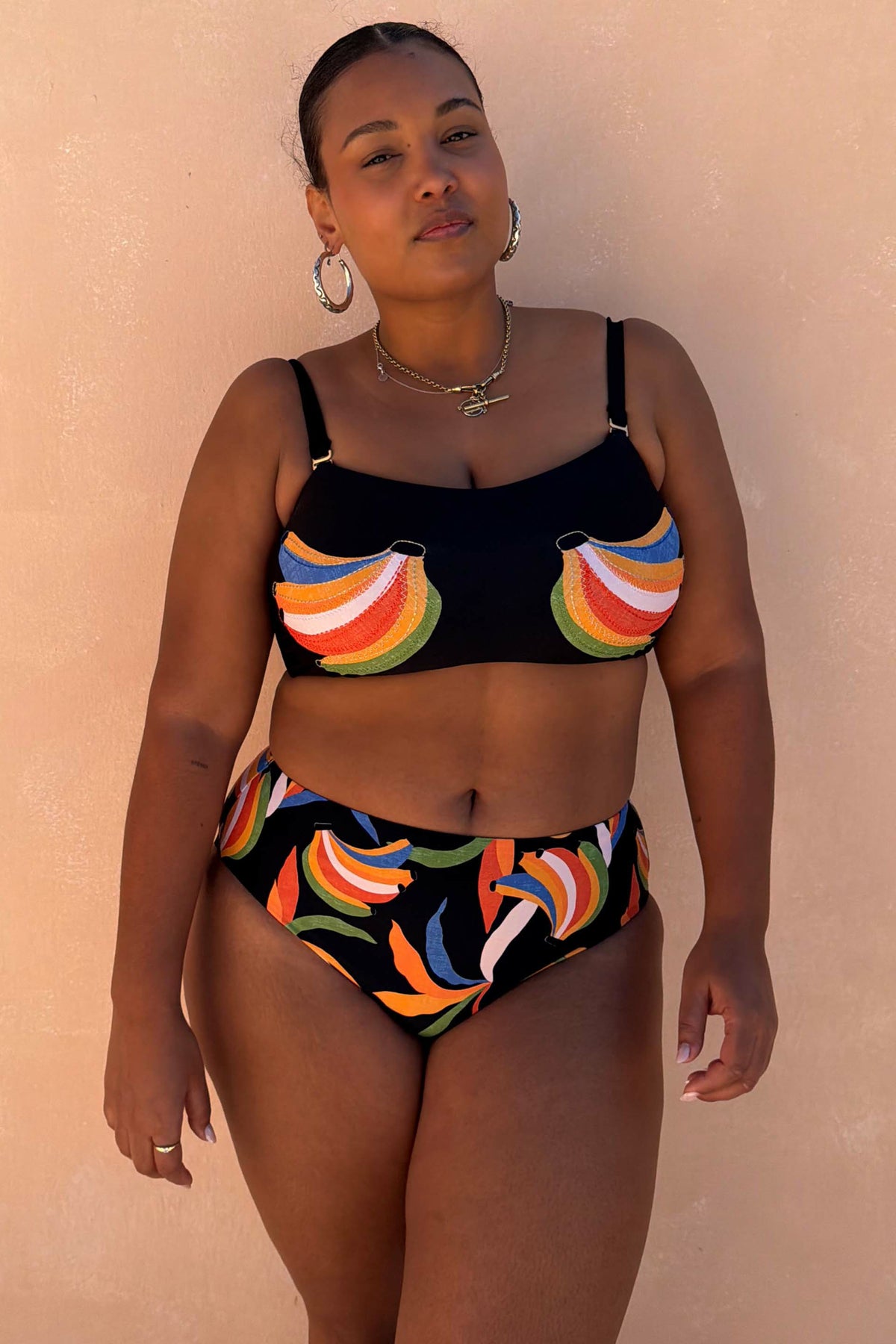 Never Fully Dressed Trusted - Banana Bandeau Bikini Top - Black